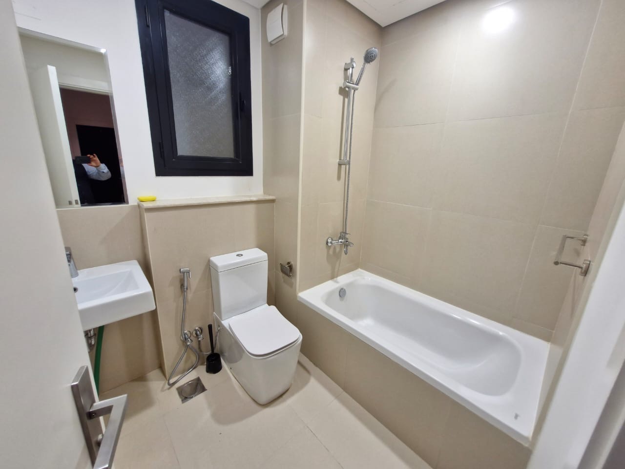 *🏡 Modern Townhouse fully furnished for sale in Sedra (Roshn) – Stylish & Family-Friendly 🌟*  